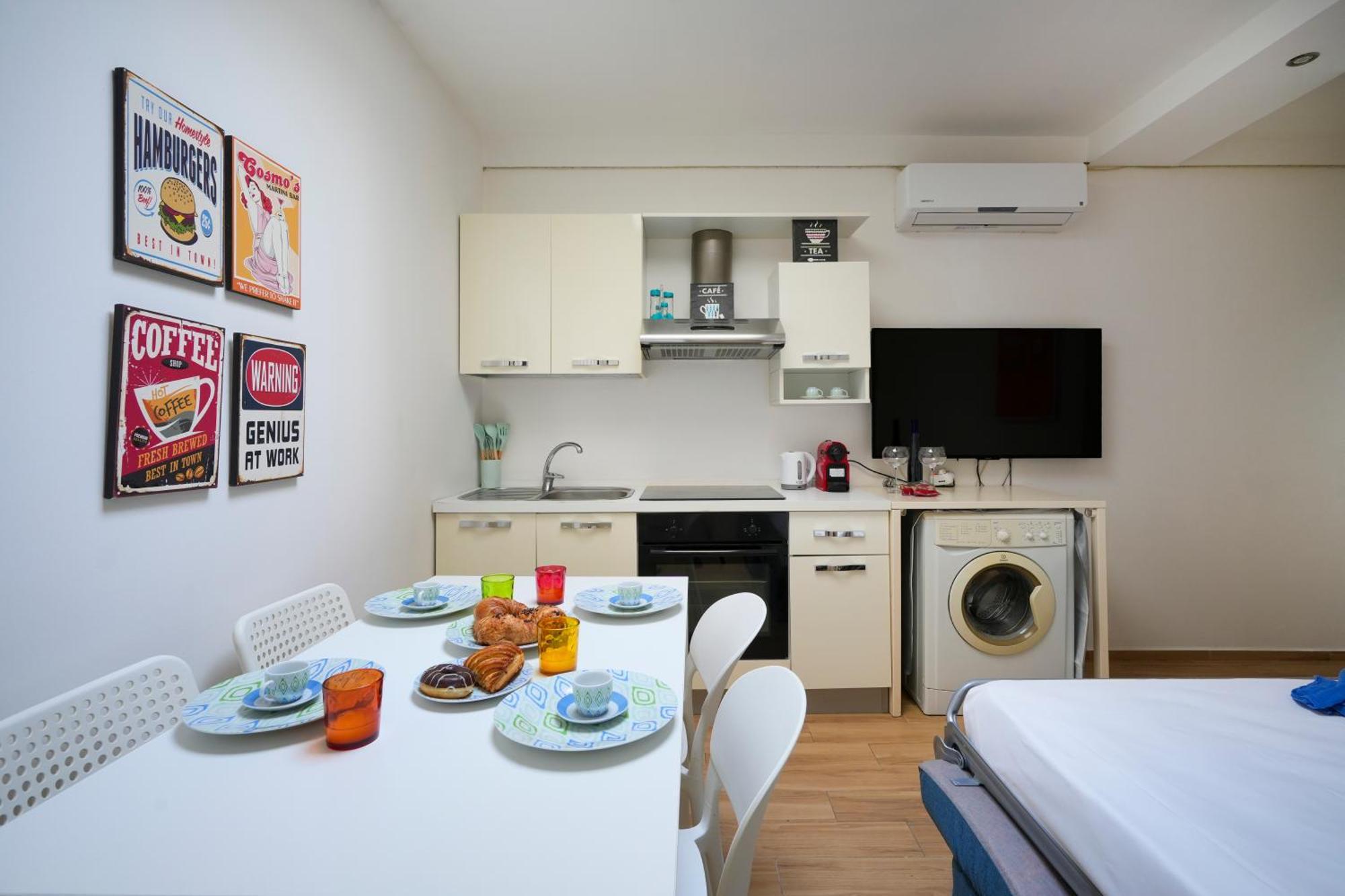 Apartment Color House *