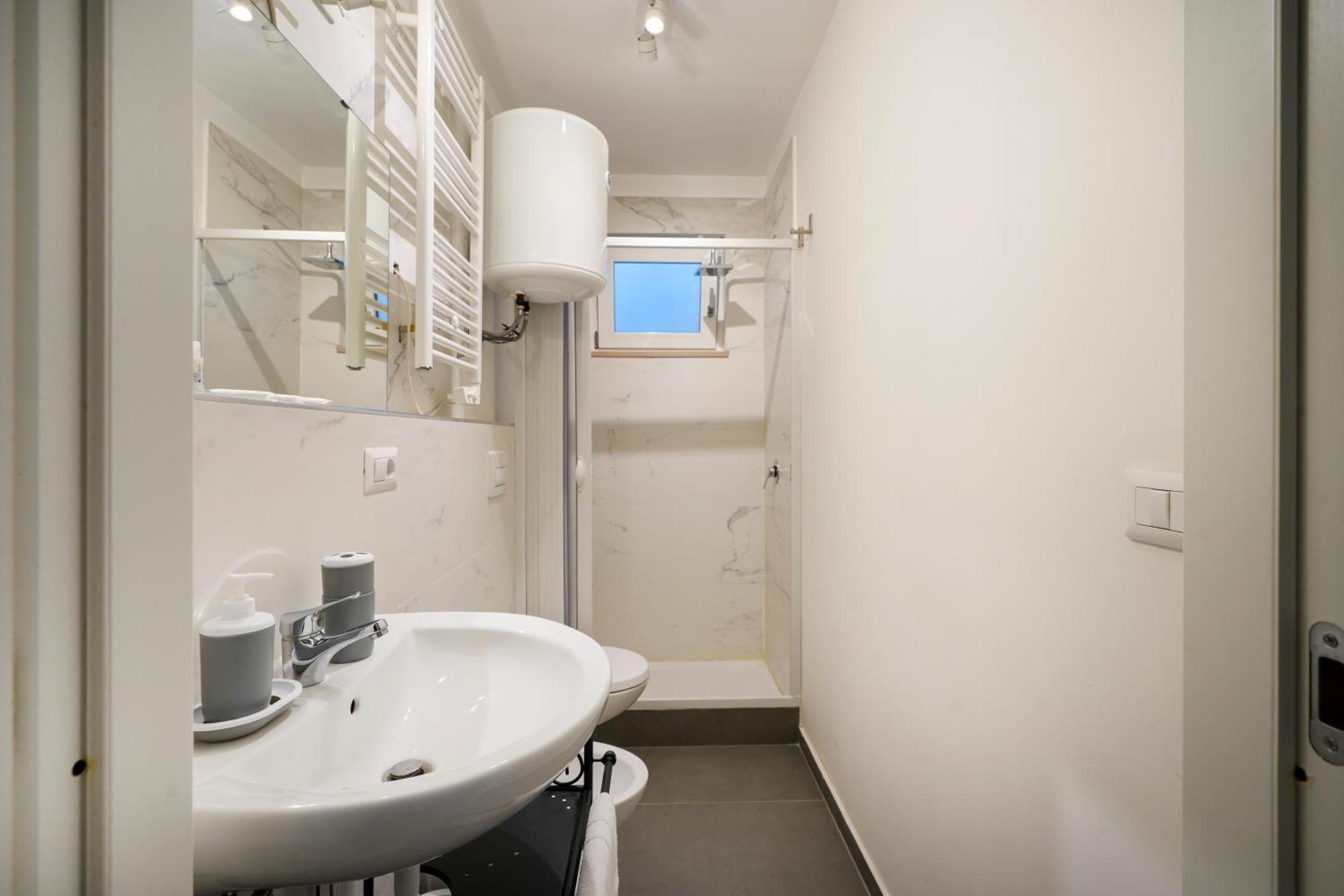 Apartment Color House Bari