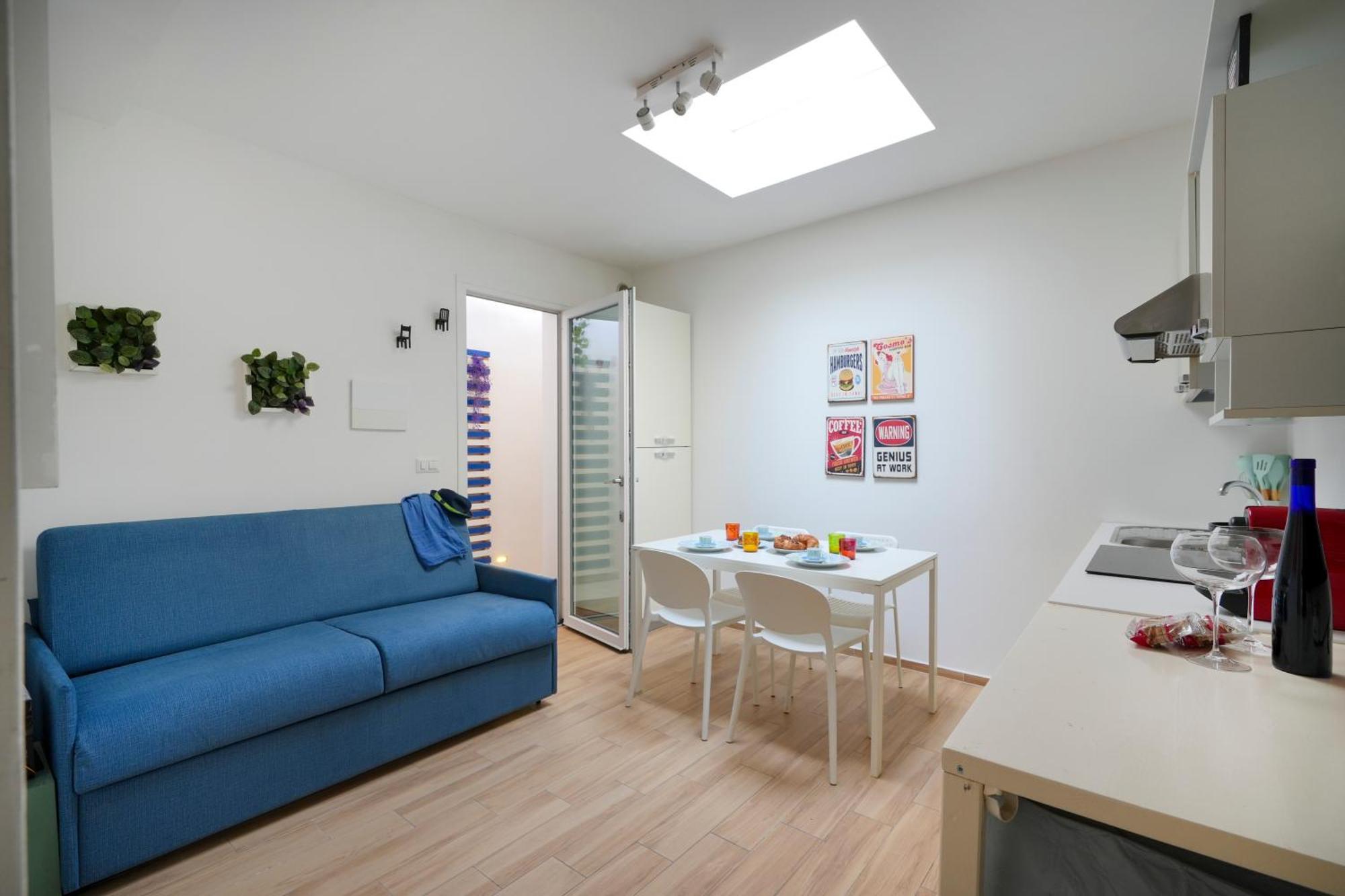 Color House Apartment Bari