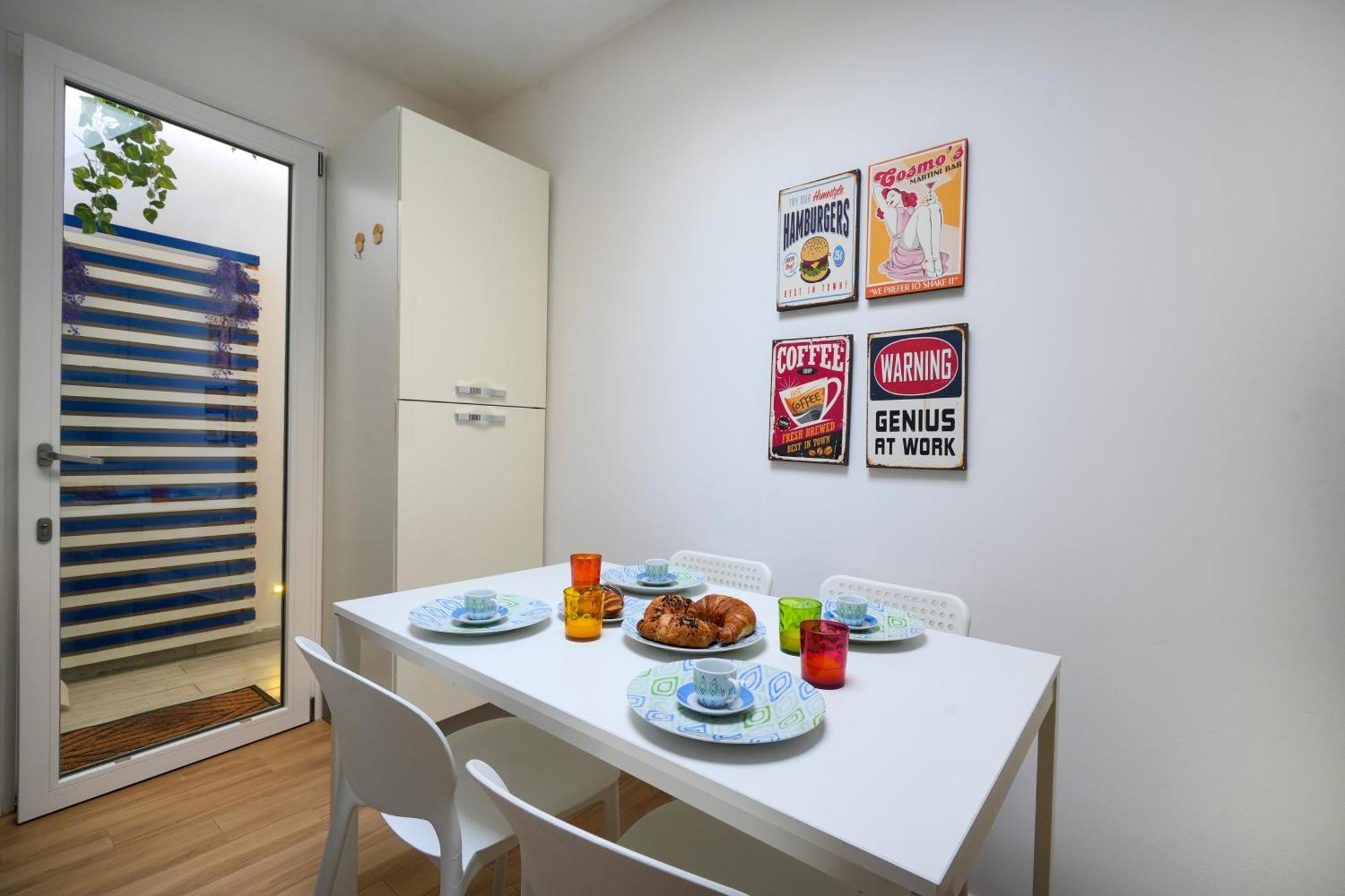 Apartment Color House *